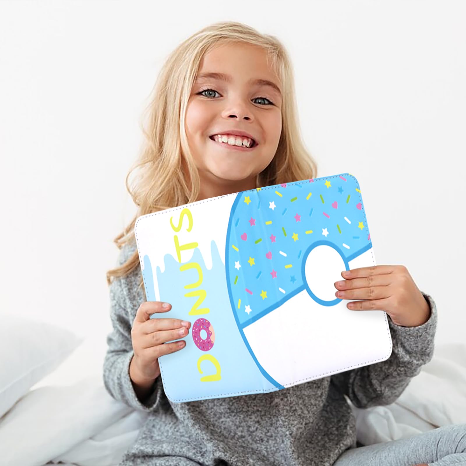 Piefectpie 400-Pocket Card Binder – Blue Donut 4-Slot Trading Card Album with Zipper Closure