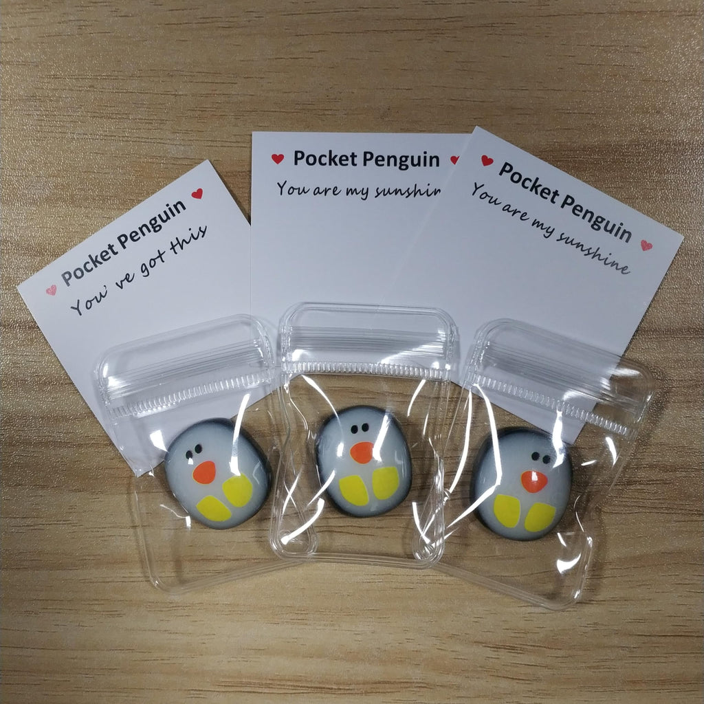 Qitiieli Mini Pocket Penguin Hug Set – 5-Pack Resin Stress Relief Toy with Encouragement Cards