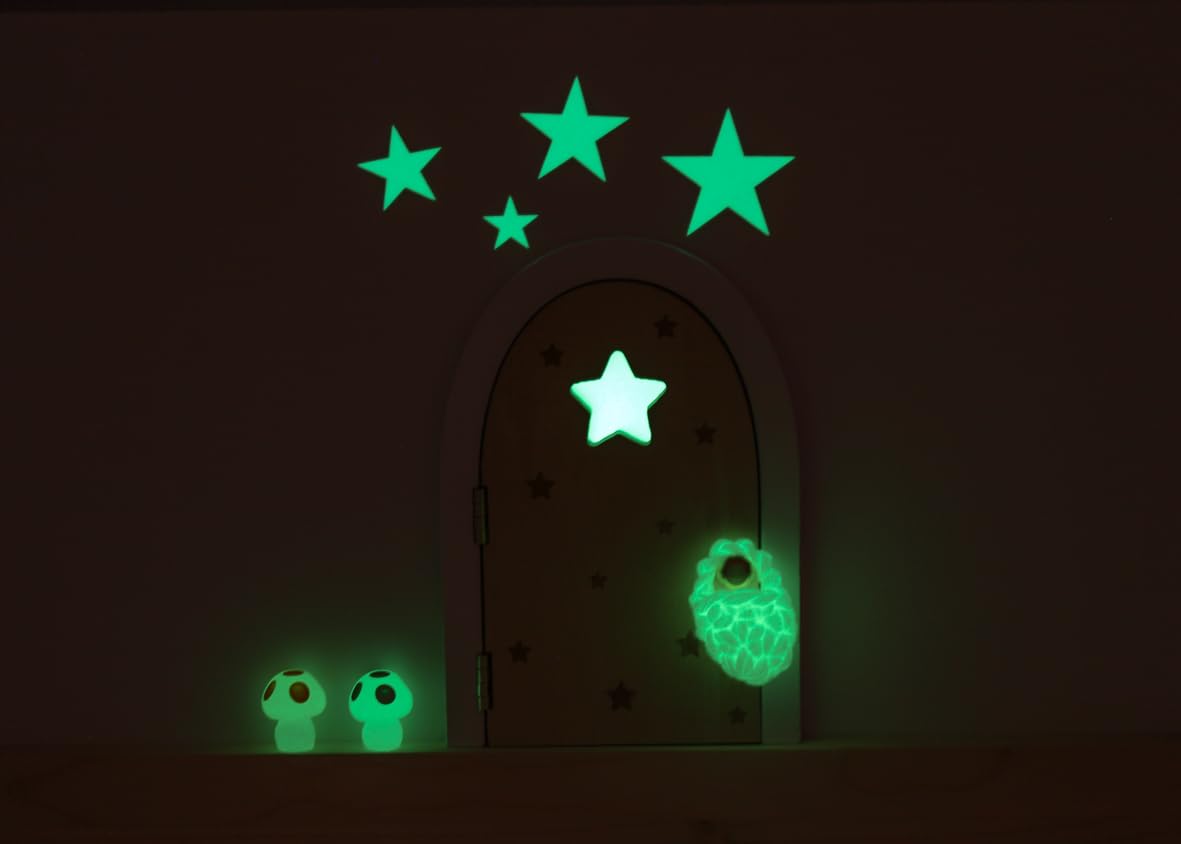 Qué Kawaii Wooden Tooth Fairy Door – Glow in the Dark, Paintable & Customizable Kit with Stairs, Crochet Bag, Stars, Mushrooms & 6 Certificates