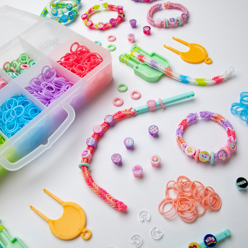 Rainbow Loom Beadmoji Mini Combo: Create Custom Bracelets with 1800 Bands & Themed Beads, Ages 7+