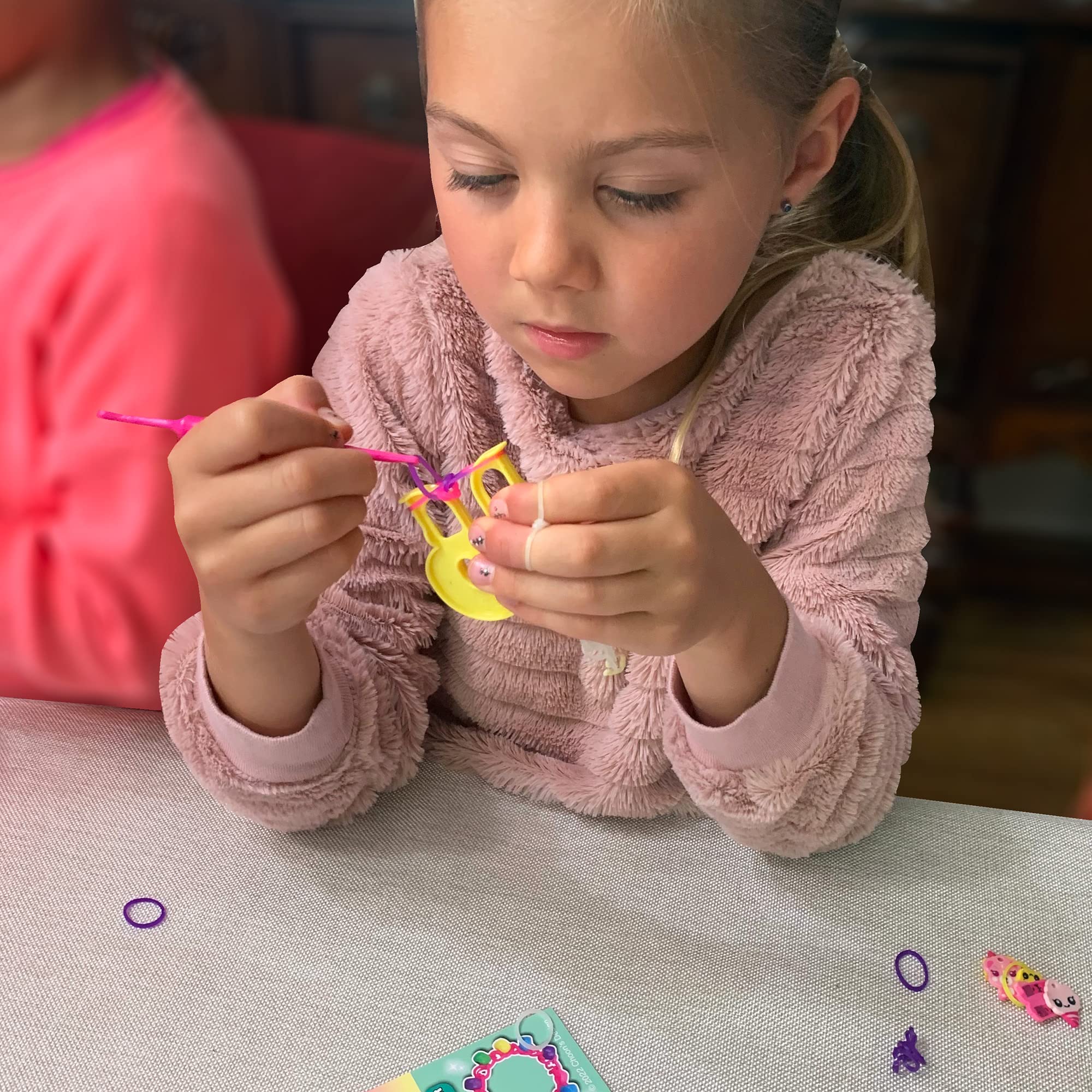 Rainbow Loom Treasure Box Neon Edition – 8,000 Neon Bands, 2 Happy Looms, Craft Kit for Ages 7+