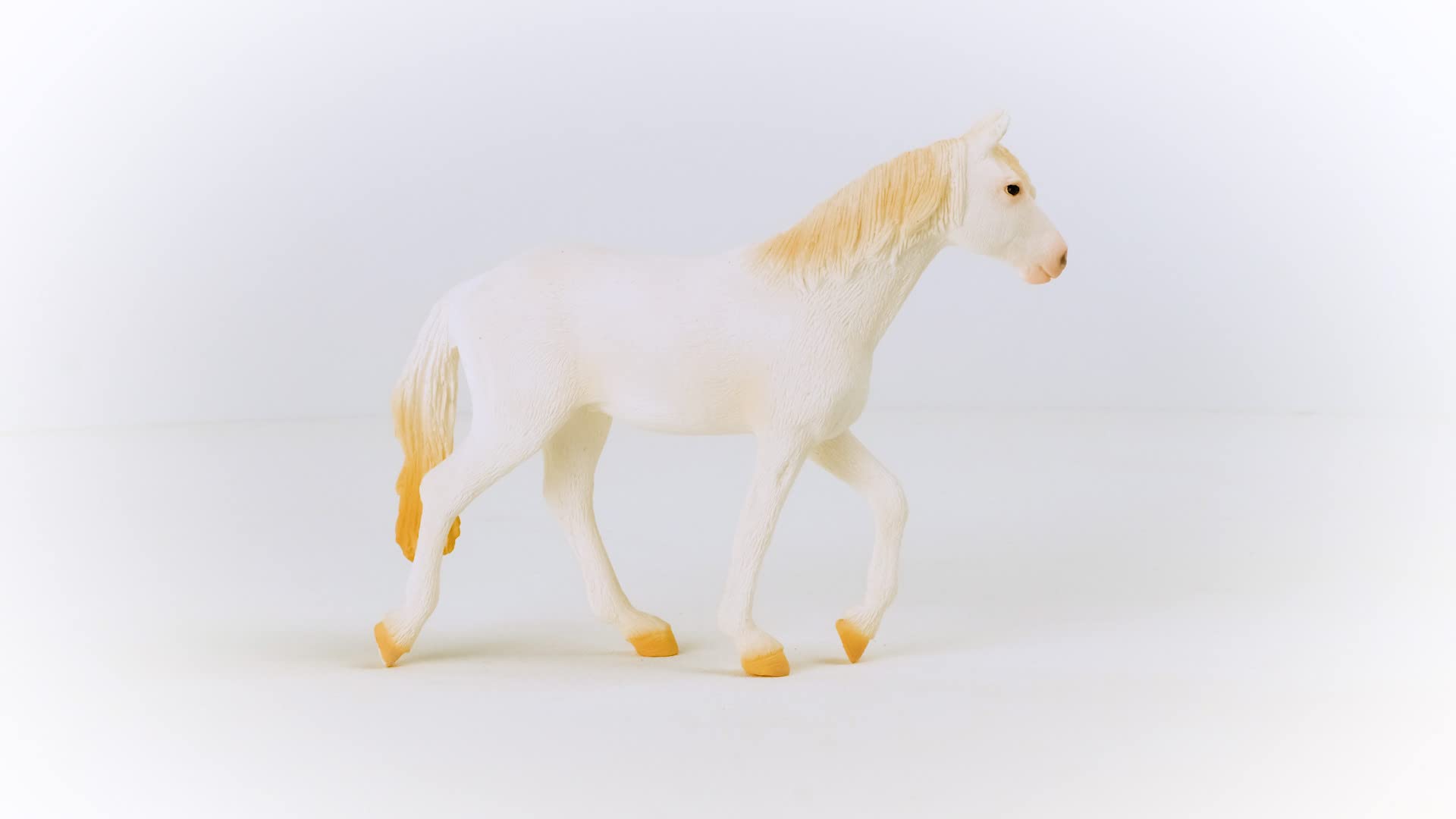Schleich Farm World Camarillo Mare Horse Figurine - Realistic Farm Animal Toy for Imaginative Play, Ages 3+