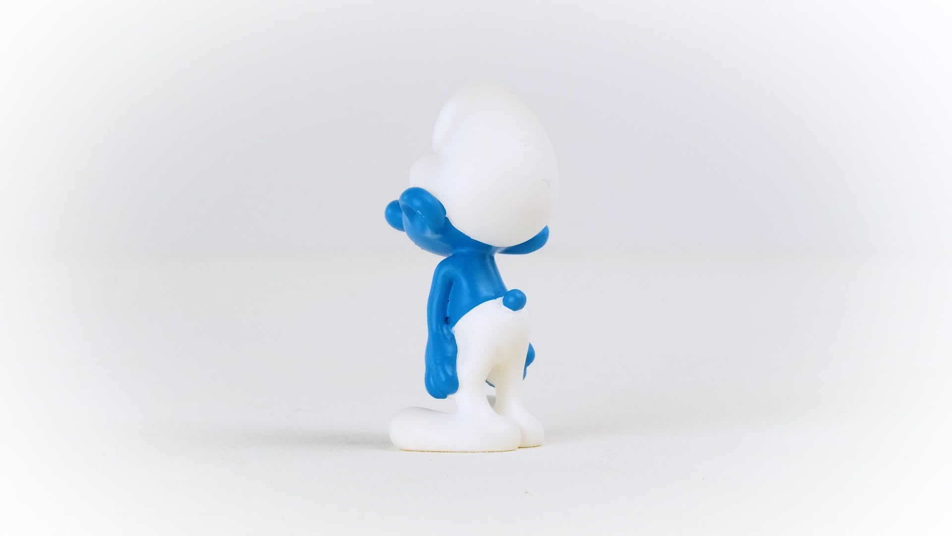Schleich Smurfs Dimwitty Smurf Figure - Retro Collectible Toy Figurine
