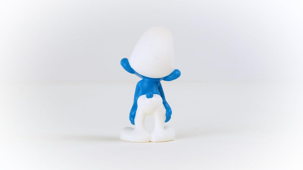 Schleich Smurfs Dimwitty Smurf Figure - Retro Collectible Toy Figurine