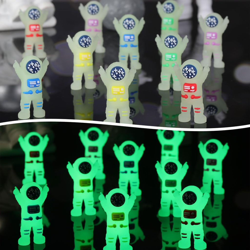 Sonwyoung 25-Pack Mini Glow-in-the-Dark Astronaut Figurines - 5 Colors, Tiny Spaceman Toys for Parties, Prizes, and Easter Egg Stuffers