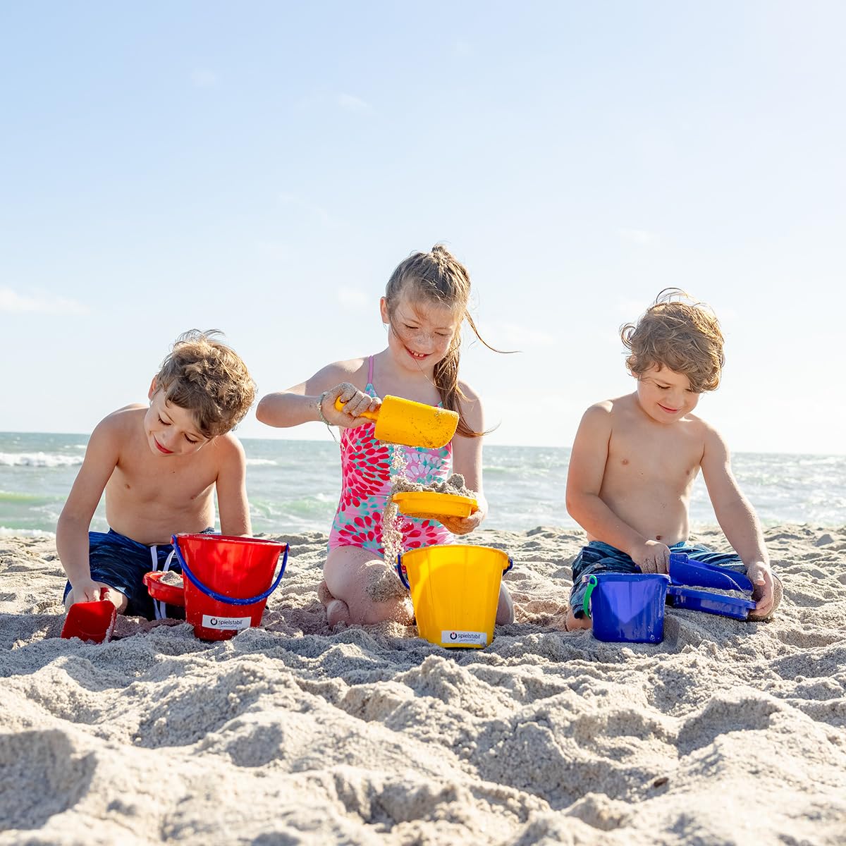 Spielstabil Large Sand Pail 2.5L - German-Made ABS Plastic Beach Bucket for Kids, Colors Vary