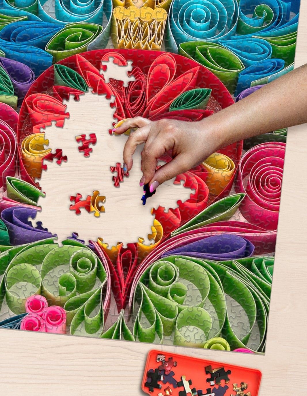 Springbok Holiday Quilling 1000-Piece Jigsaw Puzzle – Unique Cut Pieces, Made in USA