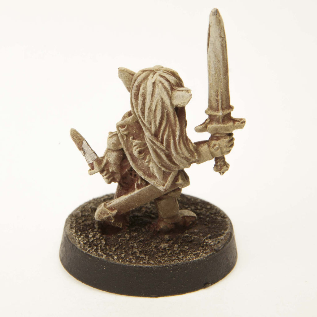 Stonehaven Female Gnome Paladin Miniature – 28mm Lead-Free Pewter, Unpainted RPG Figure