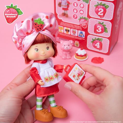 Strawberry Shortcake 5.5" Poseable Fashion Doll – Scented Hair, 29 Articulation Points, Surprise Accessories