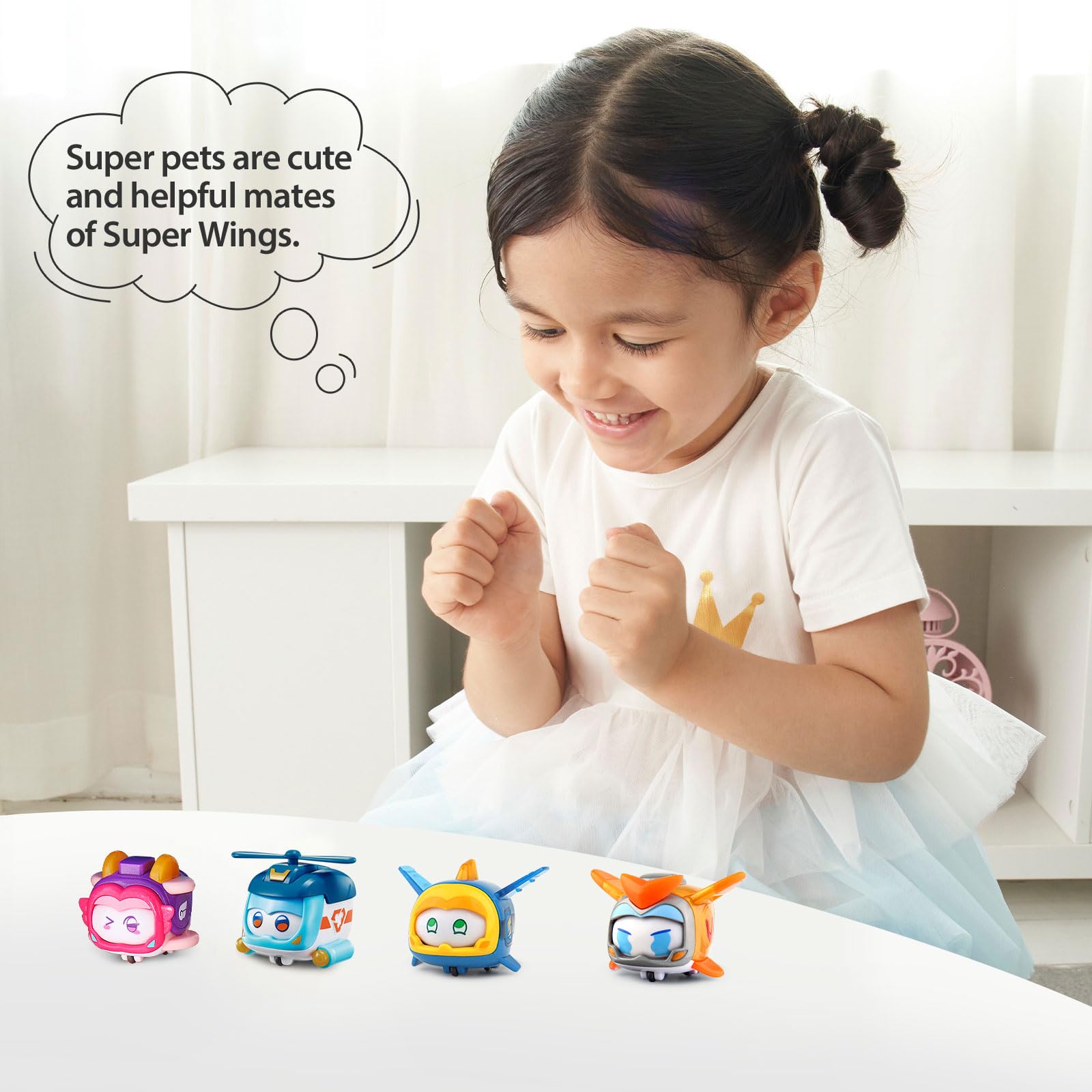 Super Wings Super Pets 4-Pack Jerome, Golden Boy, Shine, Ellie with Lights and Emotion Expressions, Ages 3+