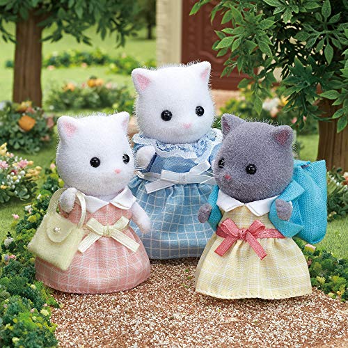 Sylvanian Families White Persian Cat Girl Doll – Poseable Figure with Fluffy Fur, Ages 3+