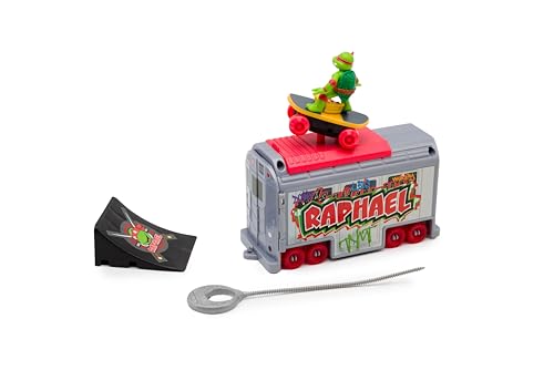 Teenage Mutant Ninja Turtles Raphael Switch Kick Subway Launcher – Launch Skaters with Custom Subway Car, Ages 3+
