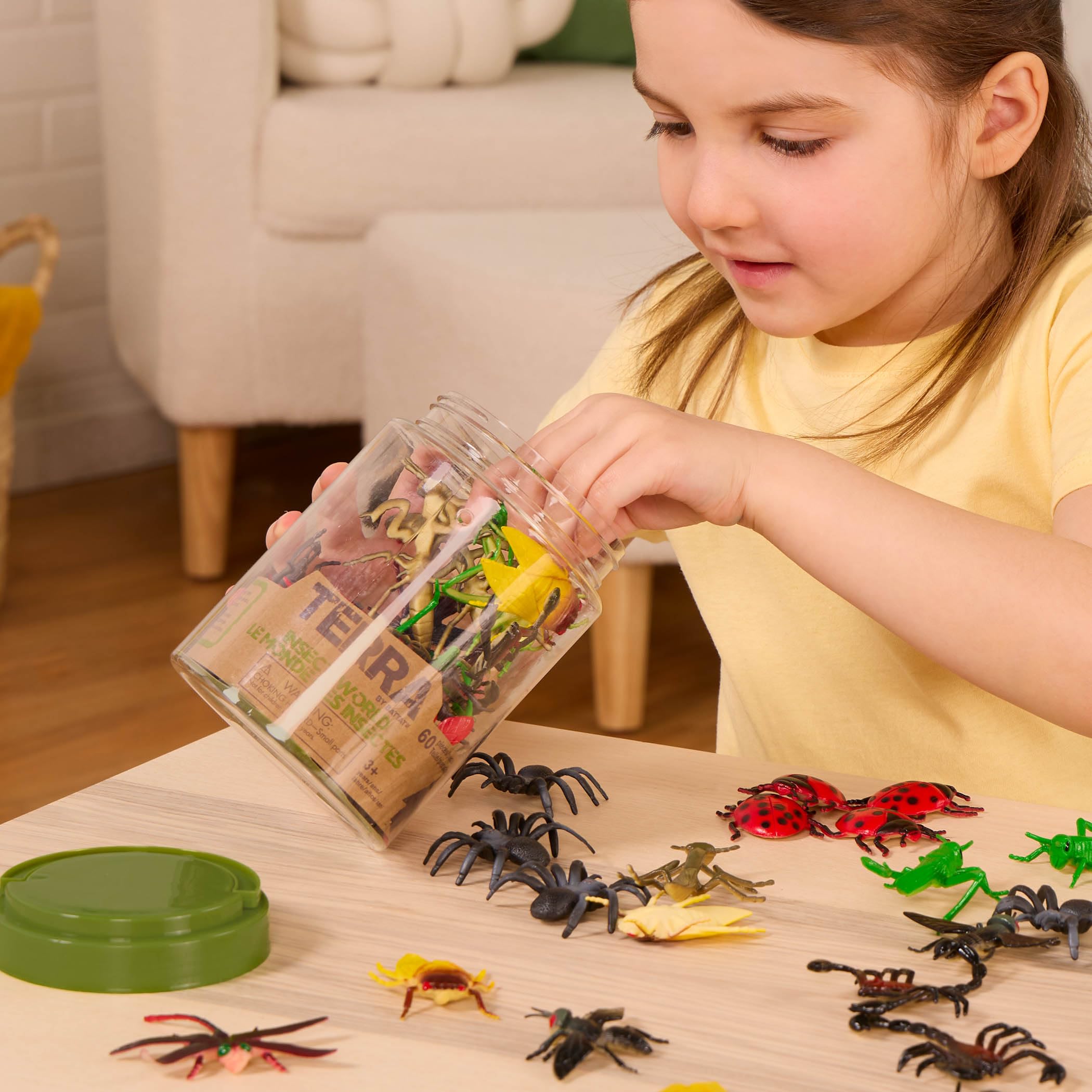 Terra by Battat 60-Piece Insect Toy Tube – Realistic Mini Bugs for Kids Ages 3+