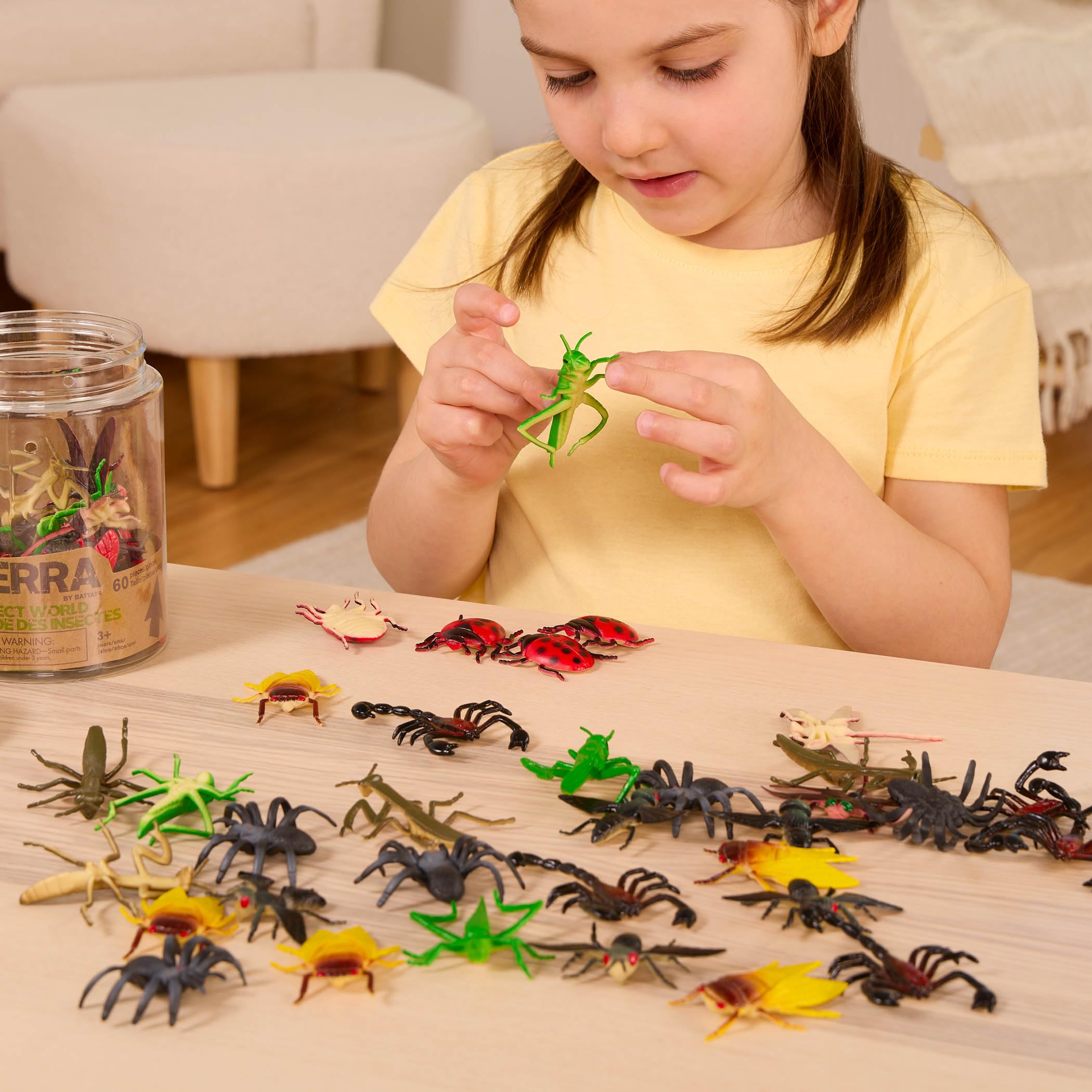 Terra by Battat 60-Piece Insect Toy Tube – Realistic Mini Bugs for Kids Ages 3+