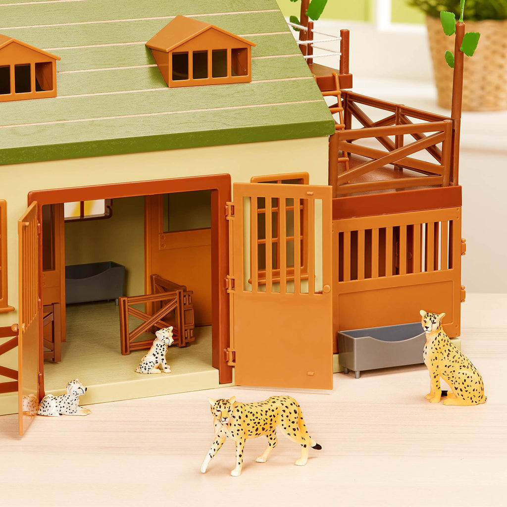 Terra by Battat Cheetah Family – 4 Realistic Plastic Figurines – Educational Safari Toy for Kids 3+