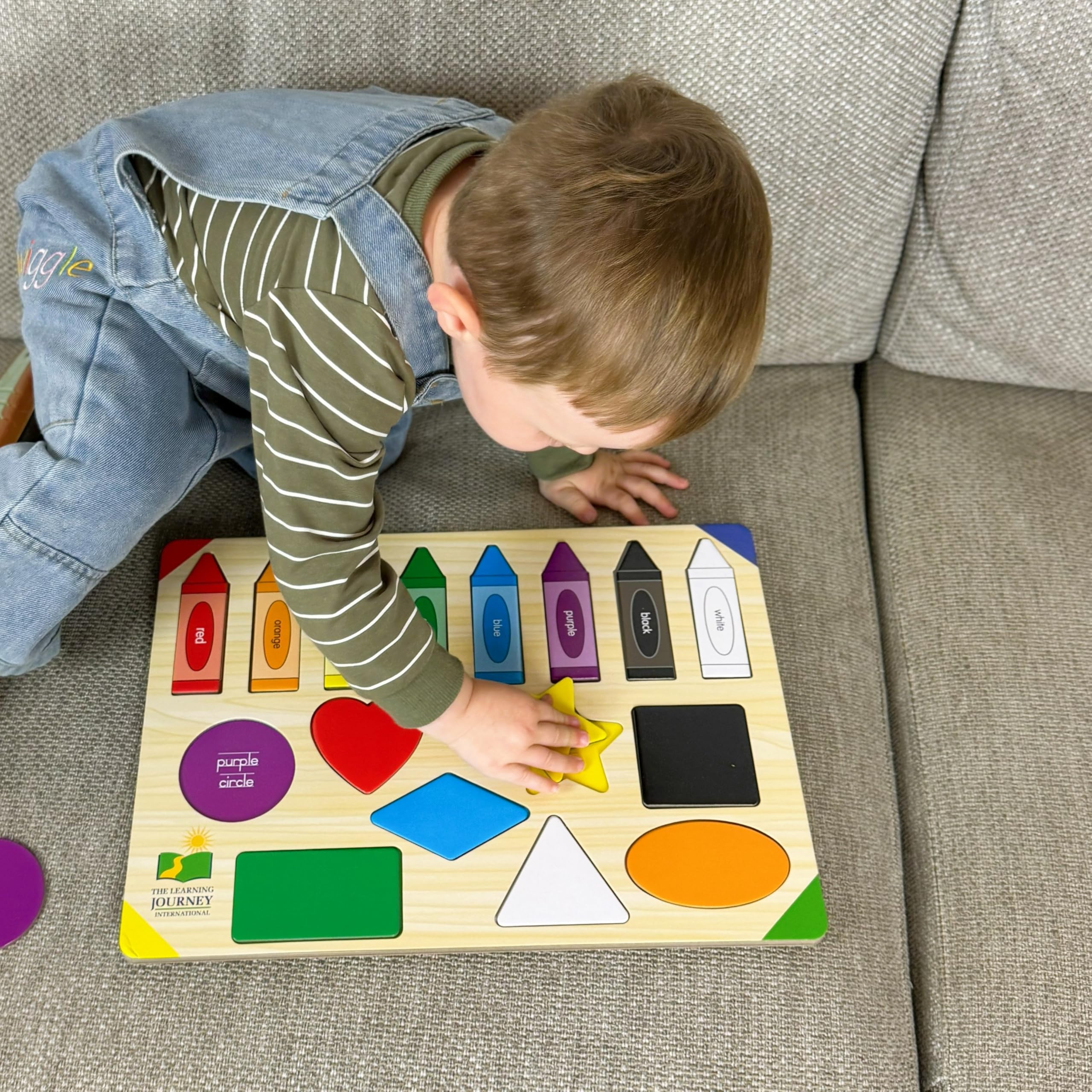 The Learning Journey Lift & Learn Puzzle Colors & Shapes – 16-Piece Preschool Educational Toy for Ages 3+