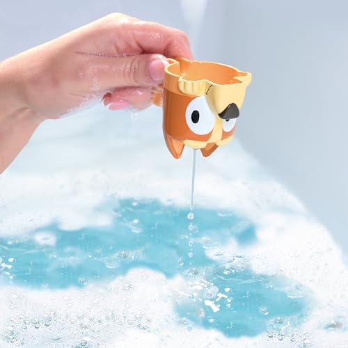 TOMY Toomies Bluey's Family Pourers - 4 Bath Cups with Bluey, Bingo, Chilli, Bandit - Stacking and Pouring Toys for Toddlers 18 Months+
