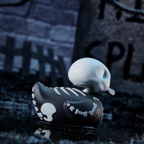 TUBBZ Mini Skeleton Duck – 5 cm Vinyl Figure in Horror Bathtub