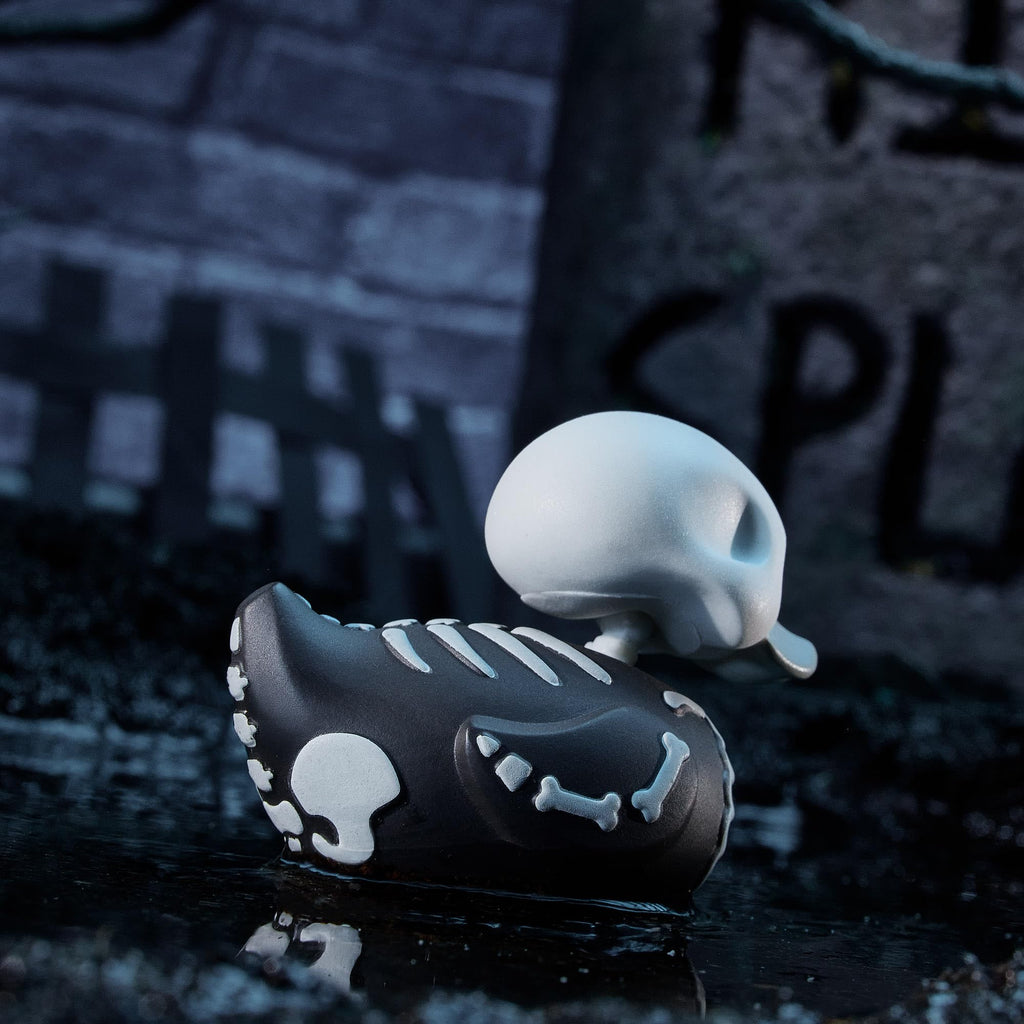 TUBBZ Mini Skeleton Duck – 5 cm Vinyl Figure in Horror Bathtub