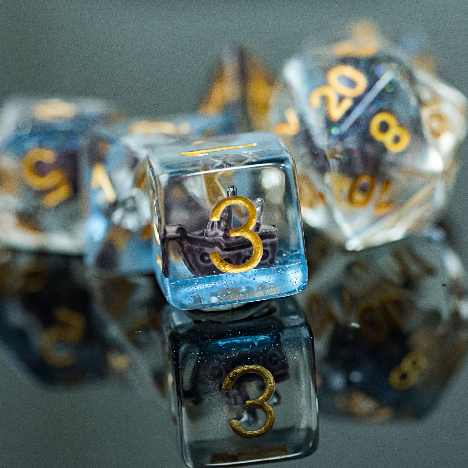 UDIXI 7-Die Polyhedral D&D Dice Set with Vintage Sailboat – Resin RPG Dice with Velvet Bag