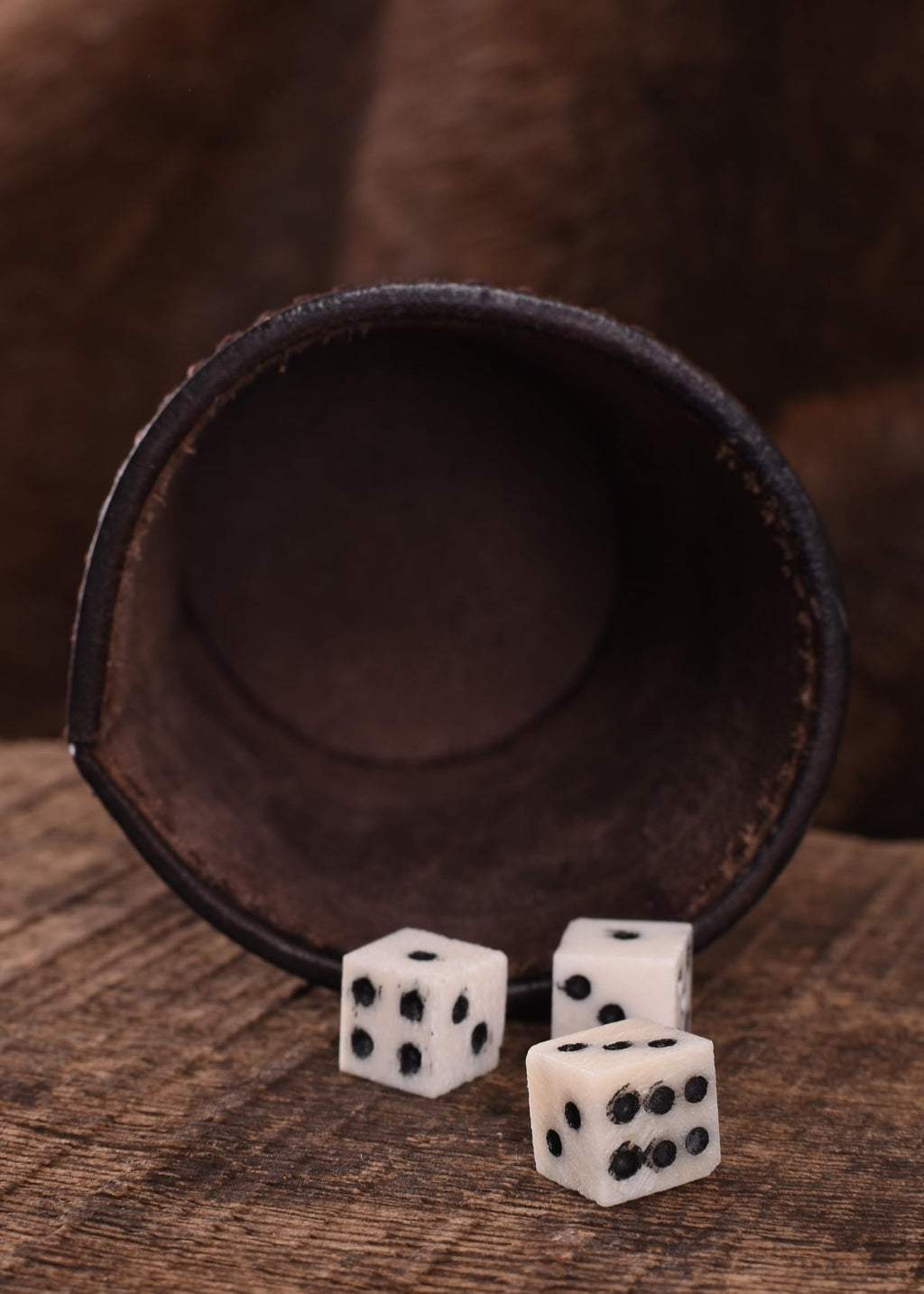 Ulfberth Viking Dice Cup – Genuine Buffalo Leather, Embossed Jelling Style (Brown)