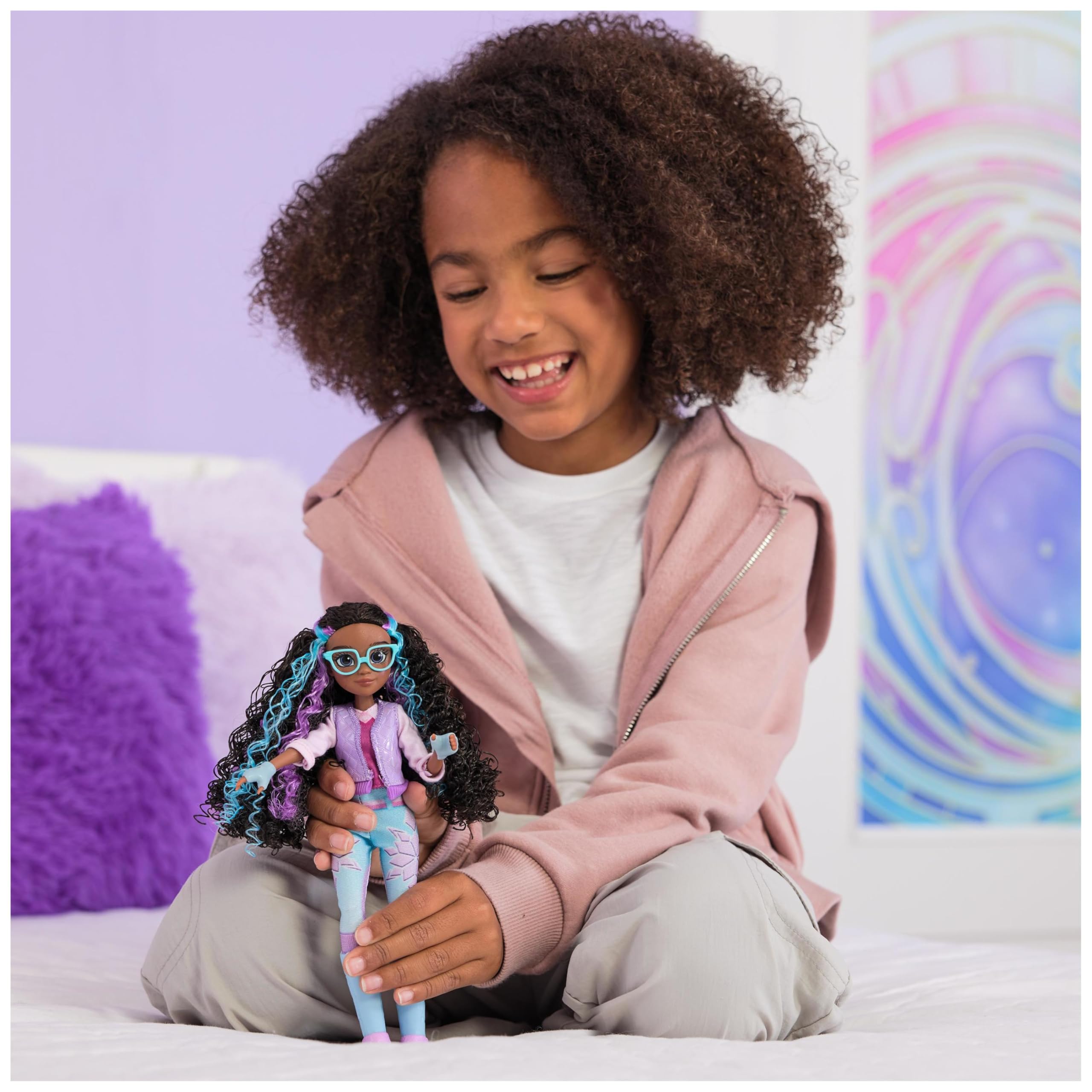 Unicorn Academy Layla Doll with 5 Accessories and Hair Styling Tool, 9.5-Inch Articulated Fashion Doll for Girls Ages 4+