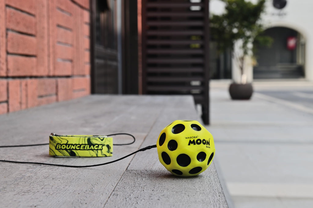 Waboba Bounceback Returning Moon Ball – Hyper-Bouncy Ball Returns to You, 49g, Yellow, Ages 8+