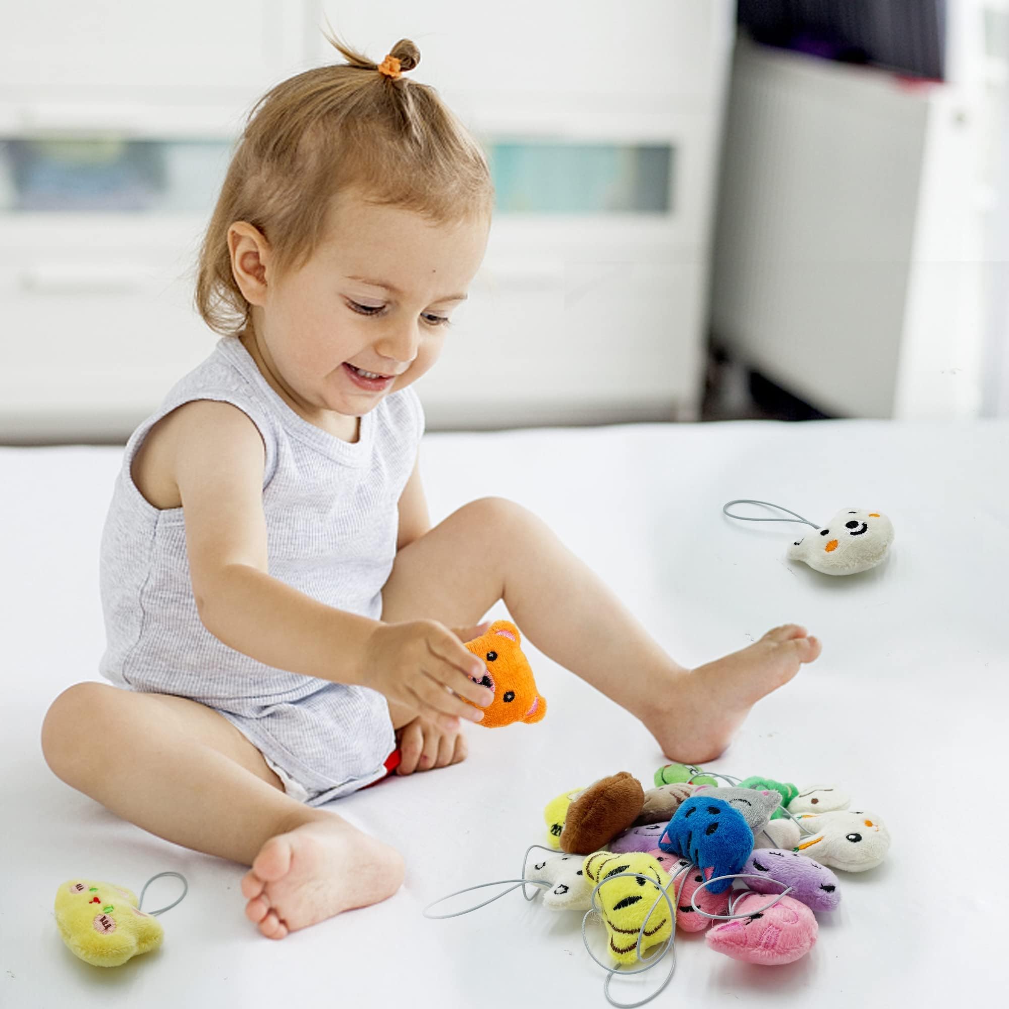 XIPEGPA 40-Piece Mini Animal Plush Toy Set - Assorted Stuffed Animals Keychains for Party Favors, Easter Eggs, Classroom Prizes