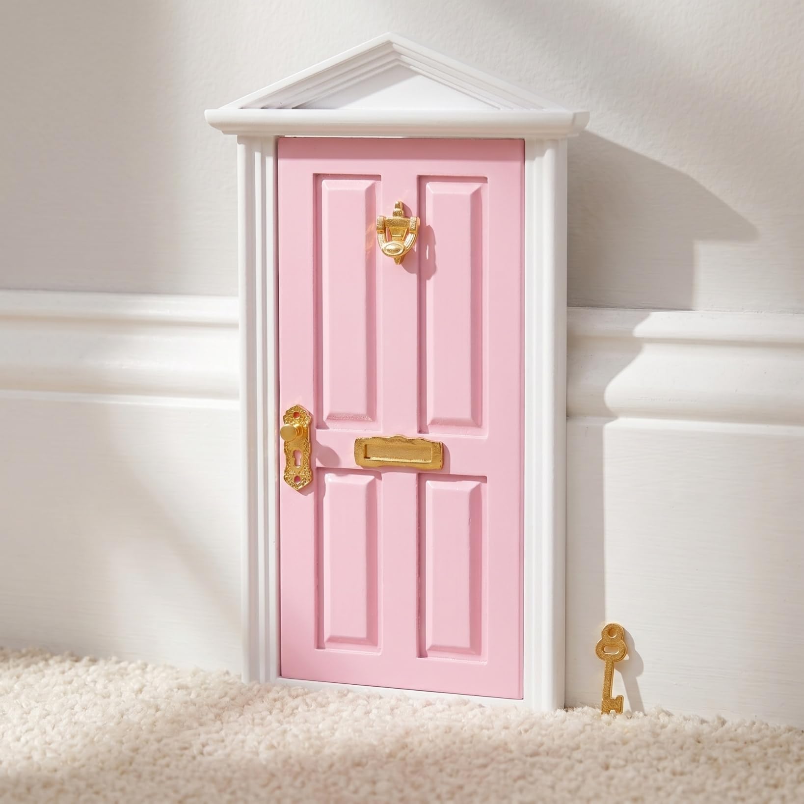 Yardwe Mini Wooden Fairy Door – Pink Hand-Painted 1:12 Scale Dollhouse Accessory with Key