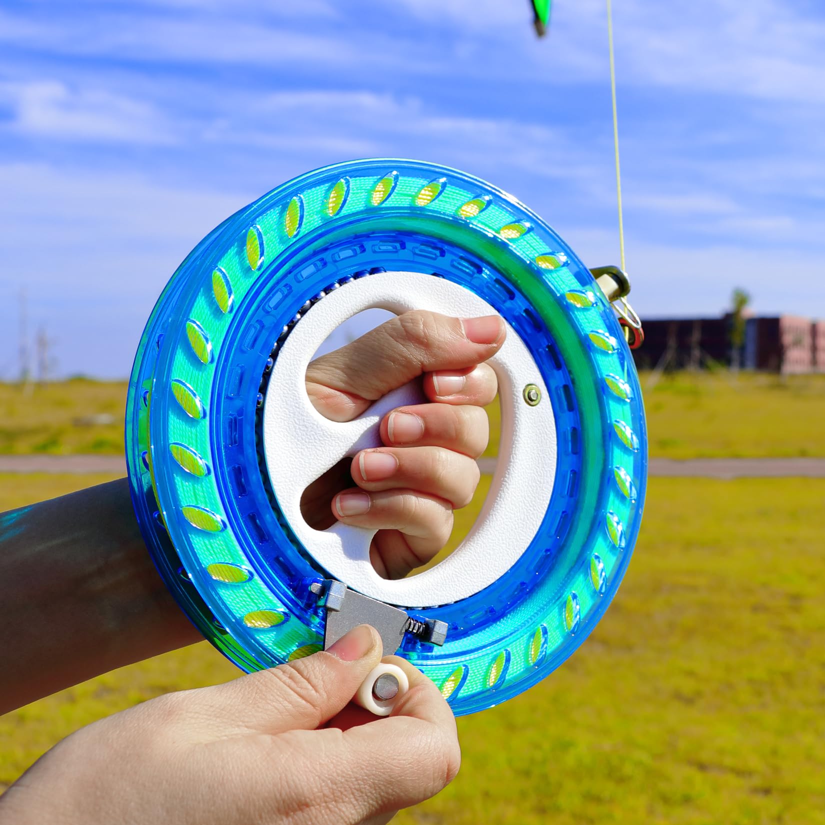 Yiranzide Kite Reel and String Spool – 7.2" Stainless Steel, 900ft Braided Line with Connector